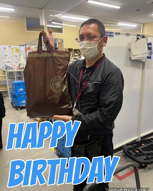 Sさんお誕生日おめでとうございます🎁🎉

いつも重い荷物の配達ご苦労様です！この間は🏇残念でしたね笑。次は年末楽しみにしてます🏇
これからも安全運転での配達宜しくお願いします🚚💨

#DIAトランスポート
#軽貨物ドライバー
#ドライバーさんの誕生日
#軽貨物ドライバー募集中
#軽貨物やってる方と繋がりたい 
#軽貨物運送会社　#上尾市　#さいたま市
#黒ナンバー